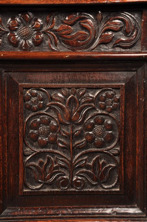 17TH CENTURY OAK COFFER - ADDITIONAL PHOTO 2