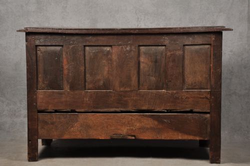 17TH CENTURY OAK COFFER - ADDITIONAL PHOTO 10
