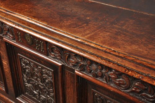 17TH CENTURY OAK COFFER - ADDITIONAL PHOTO 13