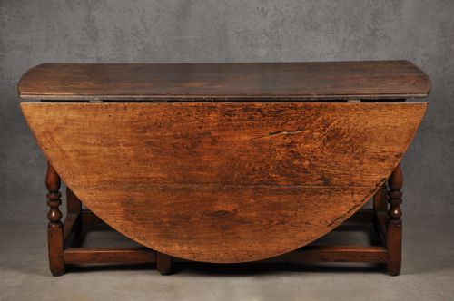 LARGE 17TH CENTURY OAK GATELEG TABLE - ADDITIONAL PHOTO 2