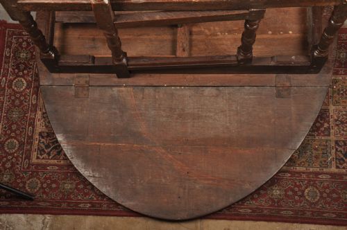 17TH CENTURY OAK GATELEG TABLE - ADDITIONAL PHOTO 7