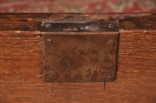FINE EARLY 18TH CENTURY WALNUT CABINET ON CHEST - ADDITIONAL PHOTO 15