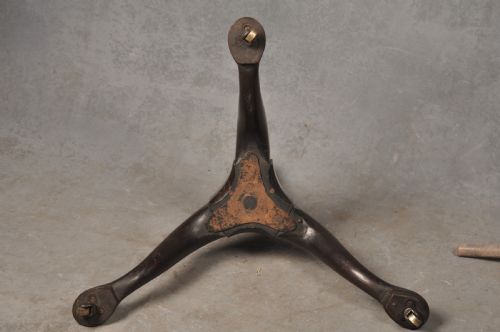 18TH CENTURY MAHOGANY DUMB WAITER - ADDITIONAL PHOTO 5