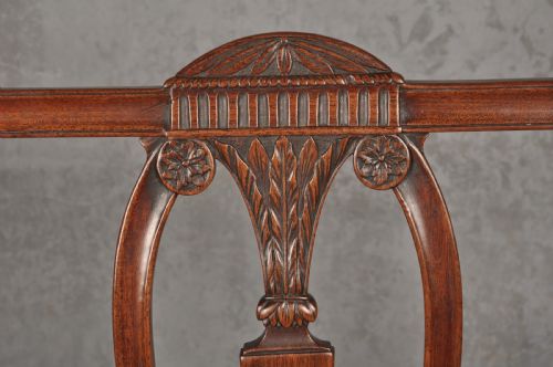 18TH CENTURY MAHOGANY ARMCHAIR - ADDITIONAL PHOTO 1