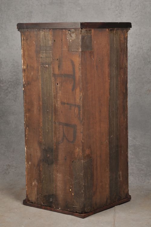 EARLY 18TH CENTURY CHINOISERIE CORNER CUPBOARD - ADDITIONAL PHOTO 9
