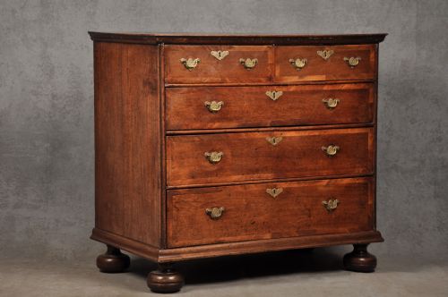 17TH CENTURY WALNUT CHEST OF DRAWERS - ADDITIONAL PHOTO 1