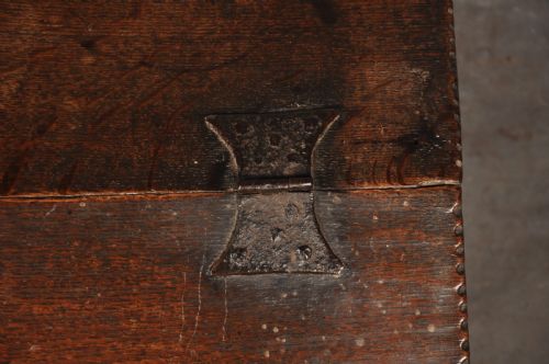 17TH CENTURY OAK BOX - ADDITIONAL PHOTO 1