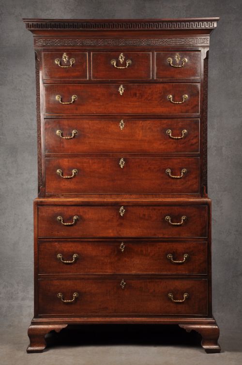 18TH CENTURY MAHOGANY SECRETAIRE TALLBOY - ADDITIONAL PHOTO 1