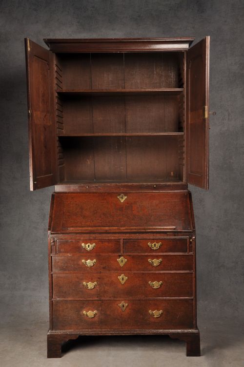 EARLY 18TH CENTURY OAK BUREAU BOOKCASE - ADDITIONAL PHOTO 3