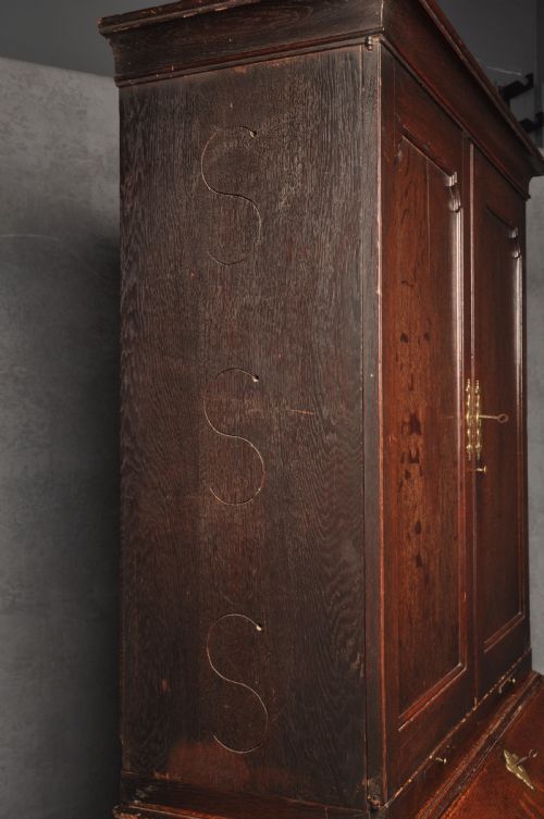 EARLY 18TH CENTURY OAK BUREAU BOOKCASE - ADDITIONAL PHOTO 18