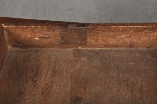SMALL 17TH CENTURY OAK SIDE TABLE - ADDITIONAL PHOTO 8