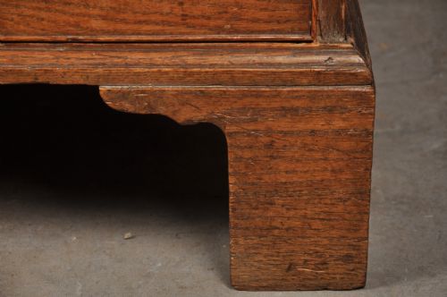 18TH CENTURY OAK CHEST OF DRAWERS - ADDITIONAL PHOTO 4