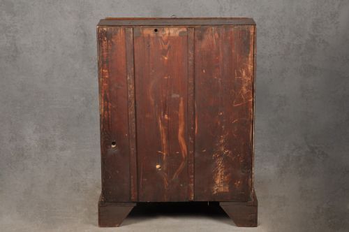 SMALL EARLY 18TH CENTURY BURR WALNUT BUREAU - ADDITIONAL PHOTO 14