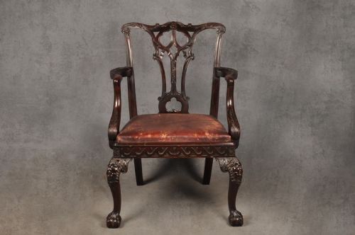 large 19th century irish mahogany armchair - CATEGORY: ANTIQUE CHAIRS - DATED 19TH CENTURY