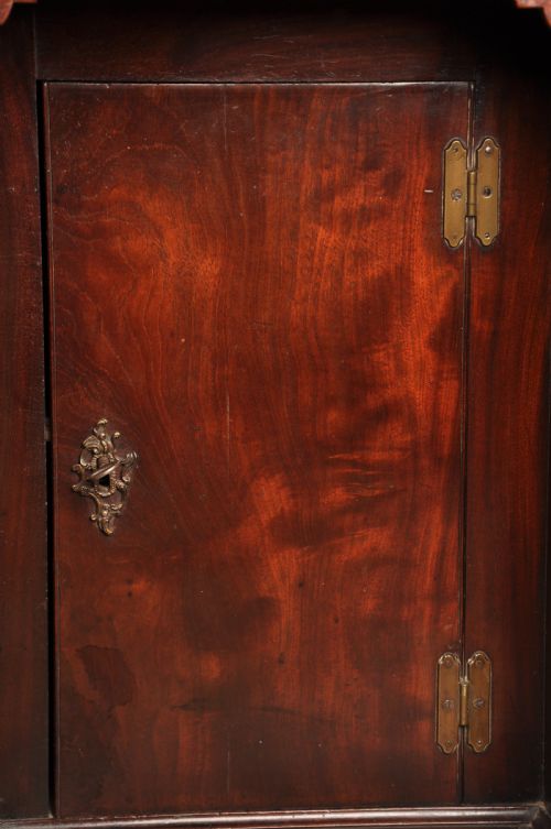 FINE 18TH CENTURY MAHOGANY KNEEHOLE DESK - ADDITIONAL PHOTO 7