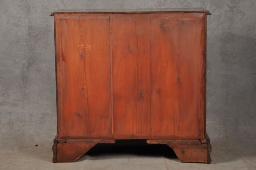 SMALL 18TH CENTURY MAHOGANY CHEST OF DRAWERS - ADDITIONAL PHOTO 10