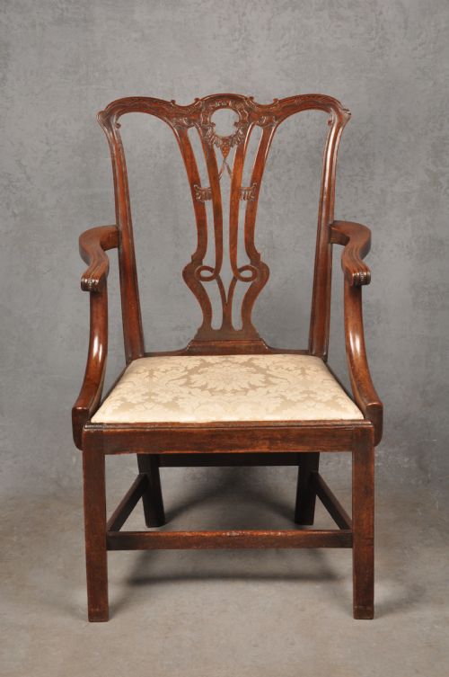 18TH CENTURY MAHOGANY CHIPPENDALE ARMCHAIR - ADDITIONAL PHOTO 8