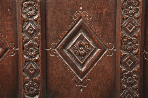 17TH CENTURY YORKSHIRE COFFER - ADDITIONAL PHOTO 5
