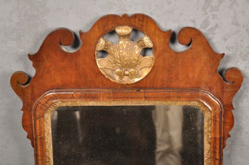 18TH CENTURY WALNUT GILT WOOD MIRROR - ADDITIONAL PHOTO 2