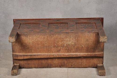 RARE 17TH CENTURY OAK EBONIZED COFFER - ADDITIONAL PHOTO 8