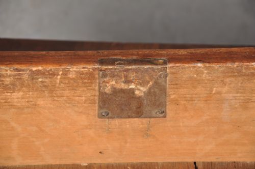 SMALL EARLY 18TH CENTURY WALNUT CHEST OF DRAWERS - ADDITIONAL PHOTO 7