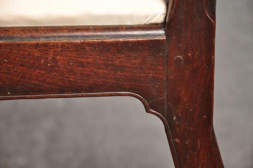 FOUR FINE 18TH CENTURY MAHOGANY LADDERBACK CHAIRS - ADDITIONAL PHOTO 6