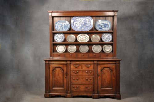 18th century oak dresser - CATEGORY: ANTIQUE DRESSERS - DATED 18TH CENTURY