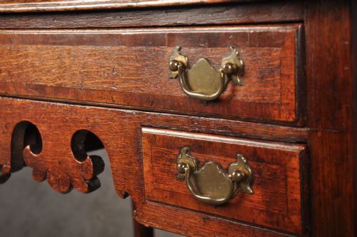 EARLY 18TH CENTURY OAK LOWBOY - ADDITIONAL PHOTO 2
