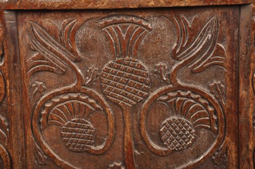17TH CENTURY CARVED OAK COFFER - ADDITIONAL PHOTO 2