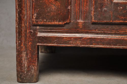 EARLY 18TH CENTURY OAK DRESSER - ADDITIONAL PHOTO 7