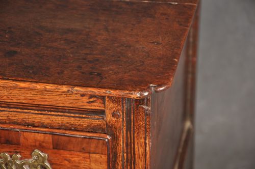 EARLY 18TH CENTURY OAK DRESSER - ADDITIONAL PHOTO 12