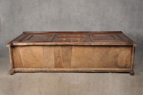 EARLY 18TH CENTURY OAK DRESSER - ADDITIONAL PHOTO 16