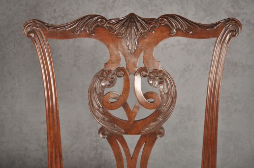 A FINE PAIR OF GEORGE II MAHOGANY SIDE CHAIRS - ADDITIONAL PHOTO 3