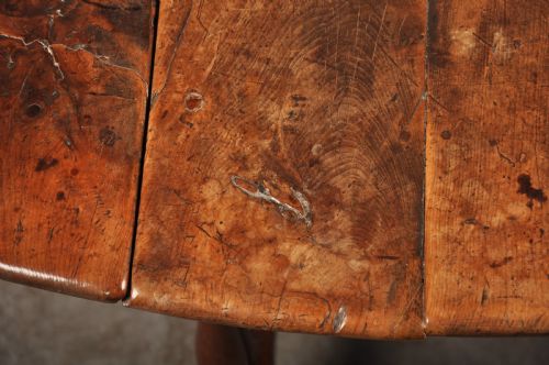 RARE 17TH CENTURY YEW WOOD GATELEG TABLE - ADDITIONAL PHOTO 4