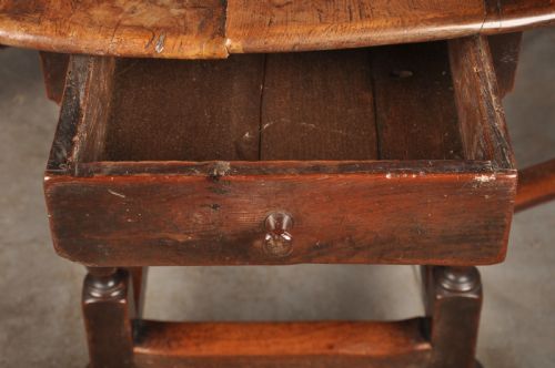 RARE 17TH CENTURY YEW WOOD GATELEG TABLE - ADDITIONAL PHOTO 11