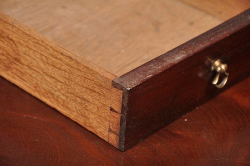 18TH CENTURY MAHOGANY BUREAU - ADDITIONAL PHOTO 7