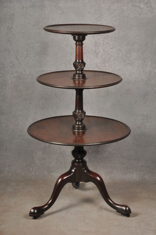 fine 18th century mahogany dumb waiter - CATEGORY: ANTIQUE FURNITURE - DATED 18TH CENTURY