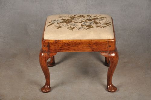 RARE 18TH CENTURY ELM FOOTSTOOL - ADDITIONAL PHOTO 2