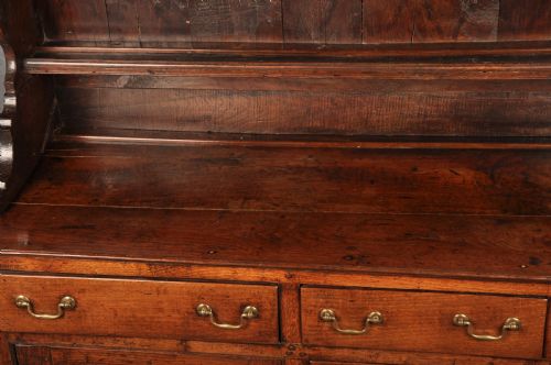18TH CENTURY WELSH OAK DRESSER - ADDITIONAL PHOTO 4