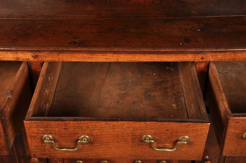 18TH CENTURY WELSH OAK DRESSER - ADDITIONAL PHOTO 10