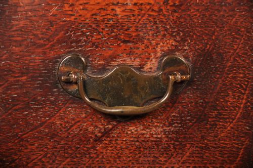 EARLY 18TH CENTURY OAK LOWBOY - ADDITIONAL PHOTO 4