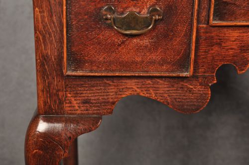 EARLY 18TH CENTURY OAK LOWBOY - ADDITIONAL PHOTO 5