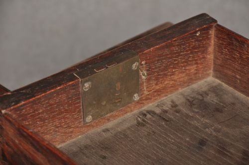 EARLY 18TH CENTURY OAK LOWBOY - ADDITIONAL PHOTO 10