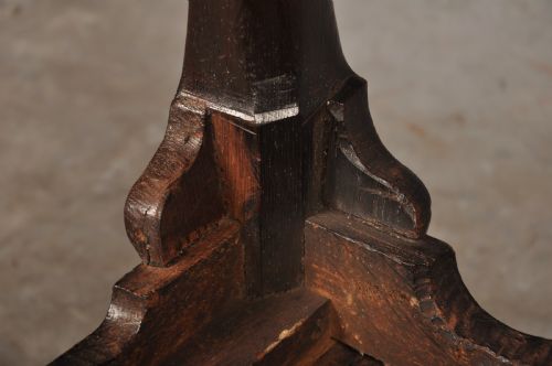EARLY 18TH CENTURY OAK LOWBOY - ADDITIONAL PHOTO 16