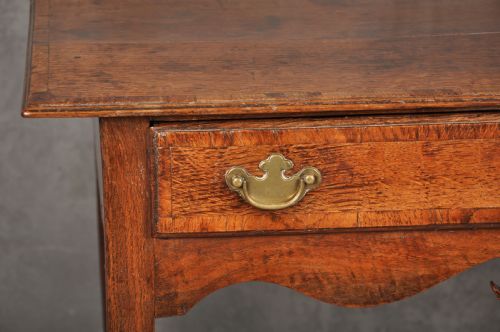 EARLY 18TH CENTURY OAK SIDE TABLE - ADDITIONAL PHOTO 2