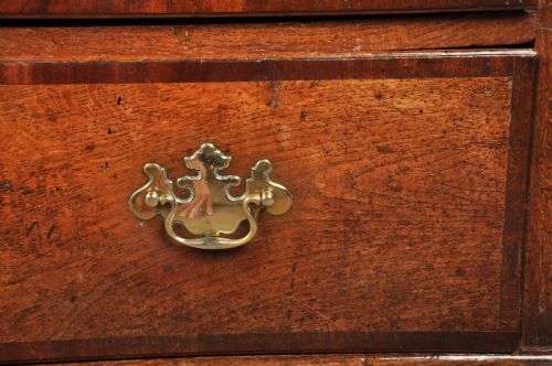 18TH CENTURY OAK CHEST OF DRAWERS - ADDITIONAL PHOTO 1