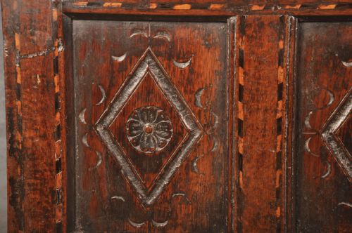 SMALL 17TH CENTURY YORKSHIRE COFFER - ADDITIONAL PHOTO 3
