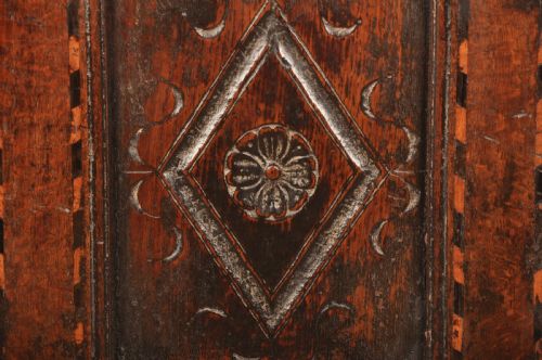 SMALL 17TH CENTURY YORKSHIRE COFFER - ADDITIONAL PHOTO 4