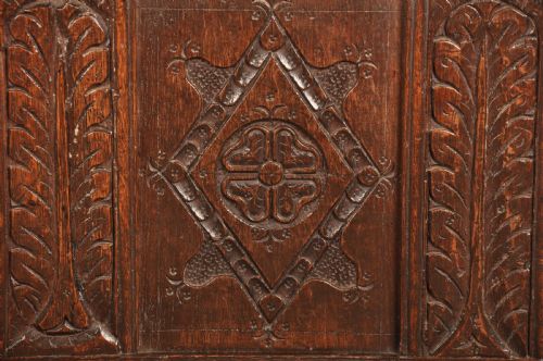 17TH CENTURY OAK COFFER - ADDITIONAL PHOTO 1