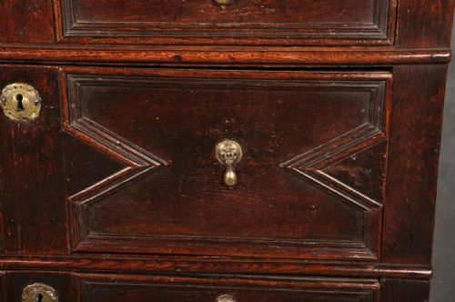 CHARLES II OAK CHEST OF DRAWERS - ADDITIONAL PHOTO 3